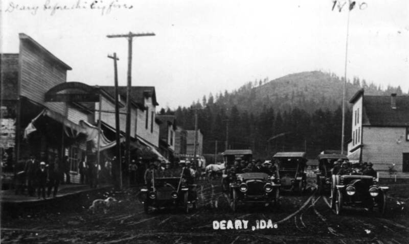 Main Street, Deary, Idaho, looking north, before the big fire, 1910