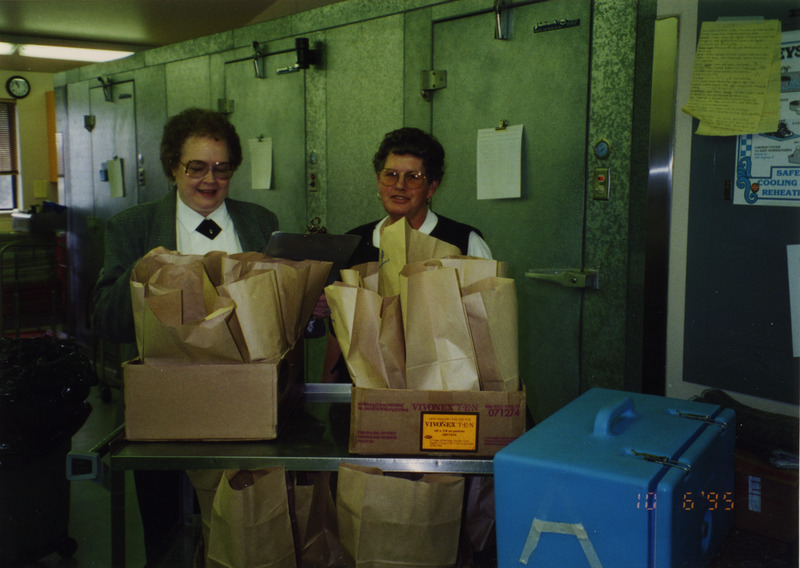 Shirley and Mae with packed meals