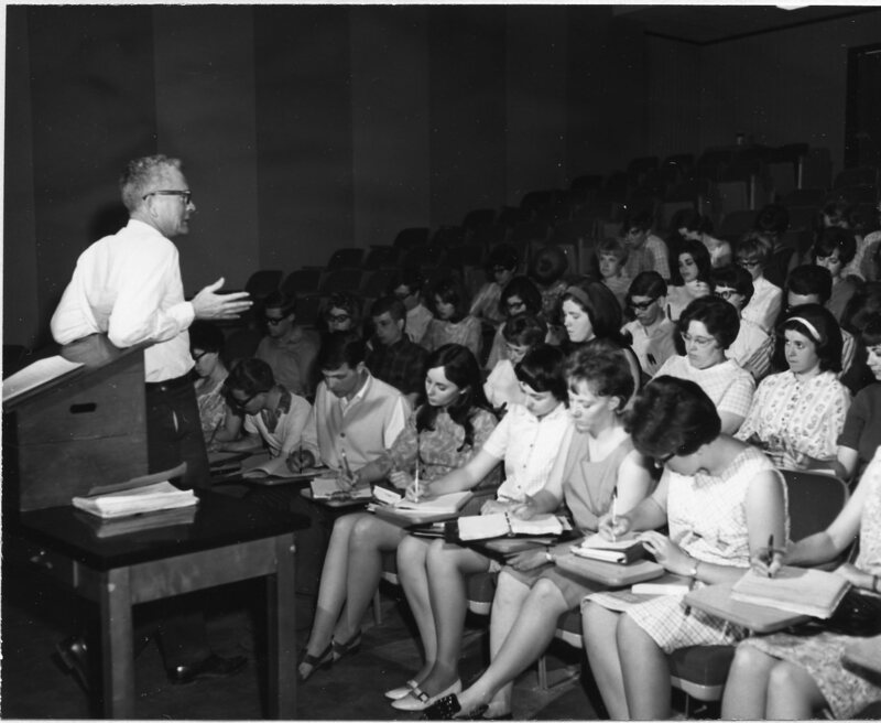Professor of History Willard Barnes teaching class of students
