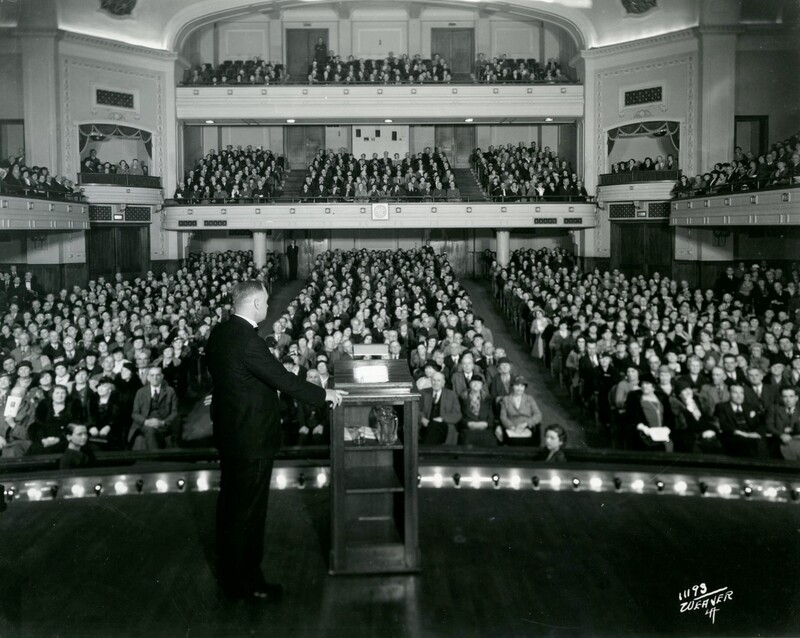 Frank B. Robinson at lectern, Trinity Auditorium