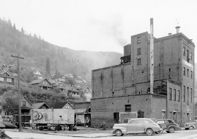 exterior of Sunset Brewery in Wallace, Idaho